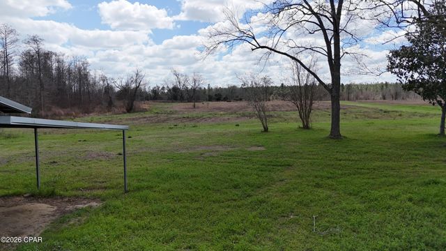 6775 U.S. Hwy 90, Grand Ridge, FL 32442