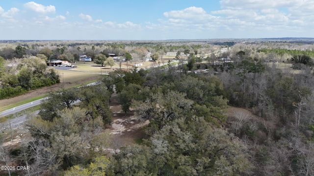 6775 U.S. Hwy 90, Grand Ridge, FL 32442