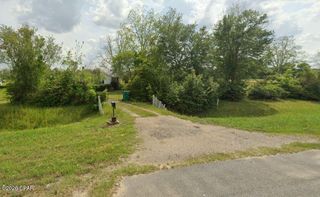 6775 U.S. Hwy 90, Grand Ridge, FL 32442