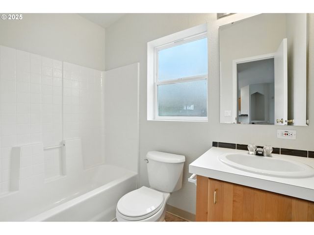 7509 Ne 53RD St, Vancouver, WA 98662