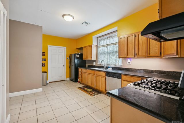 8519 Pritchard Place, New Orleans, LA 70118