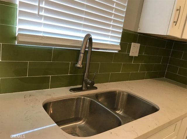 6629 Denver, Los Angeles, CA 90044