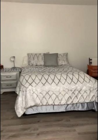 5721 NW 64th Way, Tamarac, FL 33321