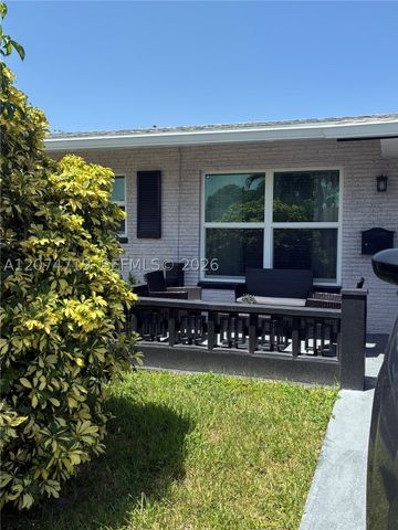 5721 NW 64th Way, Tamarac, FL 33321