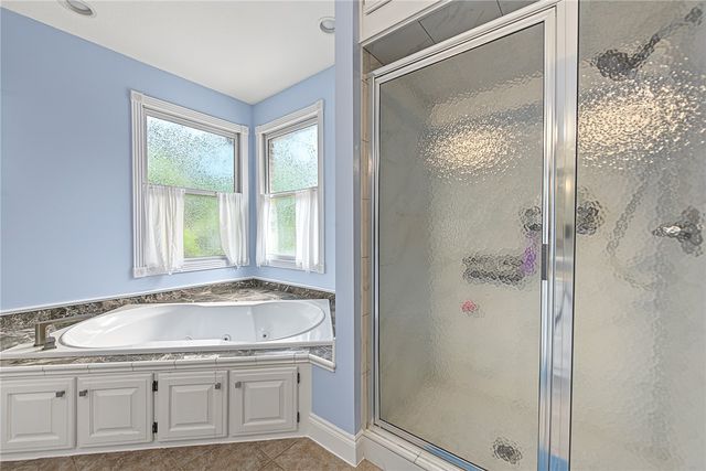 2 Banbury Lane, Bella Vista, AR 72714