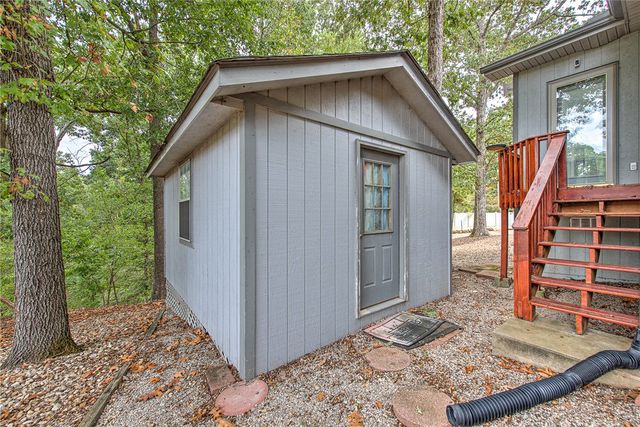 2 Banbury Lane, Bella Vista, AR 72714