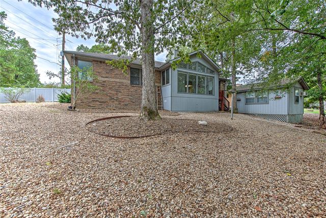 2 Banbury Lane, Bella Vista, AR 72714