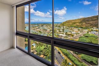 521 Hahaione Street 2-18K, Honolulu, HI 96825