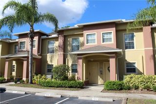 9076 Gervais CIR 403, Naples, FL 34120