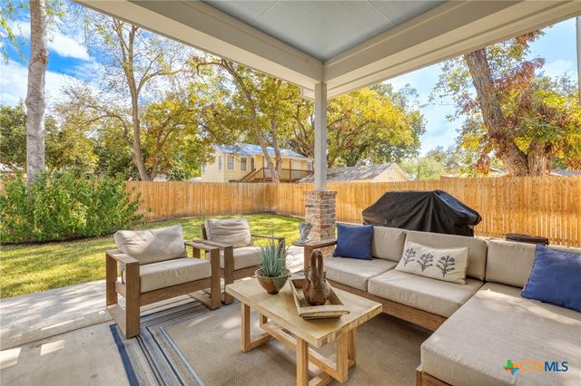 835 Cross Street, New Braunfels, TX 78130