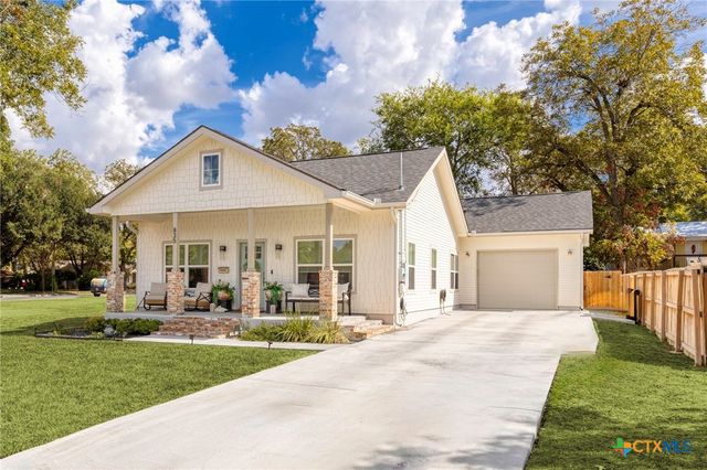 835 Cross Street, New Braunfels, TX 78130