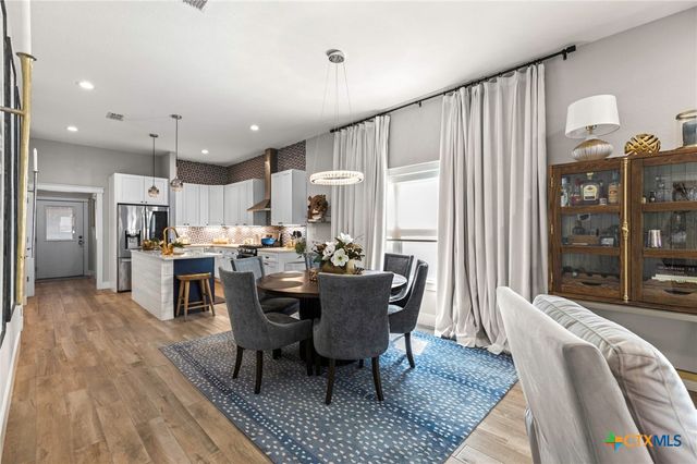 835 Cross Street, New Braunfels, TX 78130