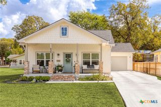 835 Cross Street, New Braunfels, TX 78130