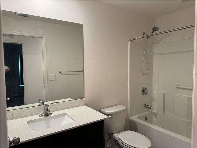 2082 S CHAMBERLAIN BOULEVARD, North Port, FL 34286