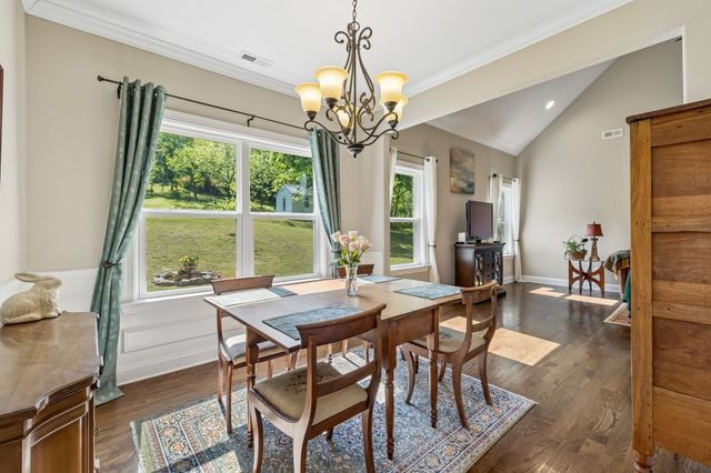 135 Hillside Cove Dr, Woodbury, TN 37190