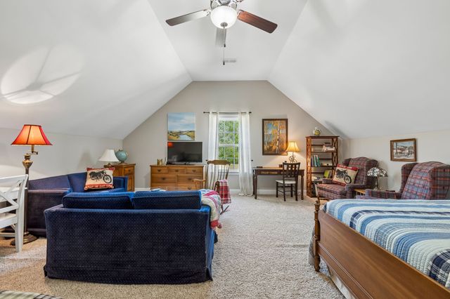 135 Hillside Cove Dr, Woodbury, TN 37190