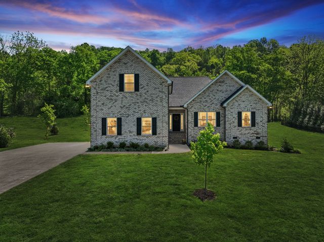 135 Hillside Cove Dr, Woodbury, TN 37190