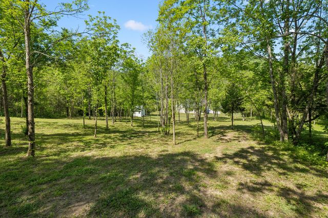 135 Hillside Cove Dr, Woodbury, TN 37190