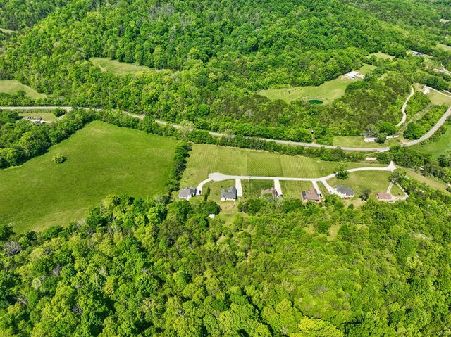 135 Hillside Cove Dr, Woodbury, TN 37190