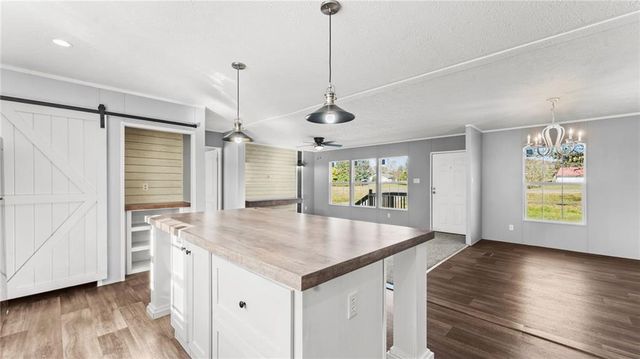 5712 Rockmart SE Road, Silver Creek, GA 30173