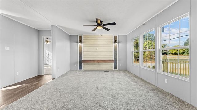 5712 Rockmart SE Road, Silver Creek, GA 30173