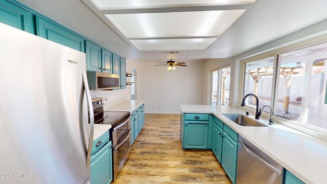 5134 W PURDUE Avenue, Glendale, AZ 85302