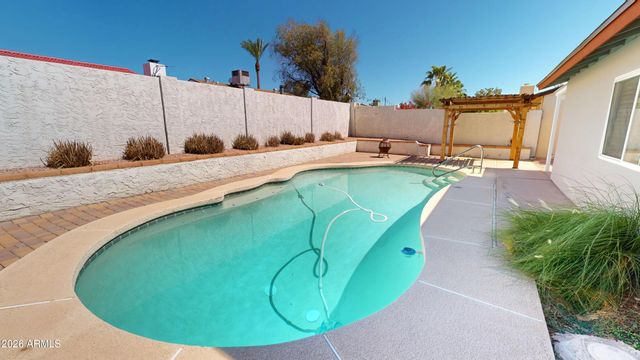 5134 W PURDUE Avenue, Glendale, AZ 85302