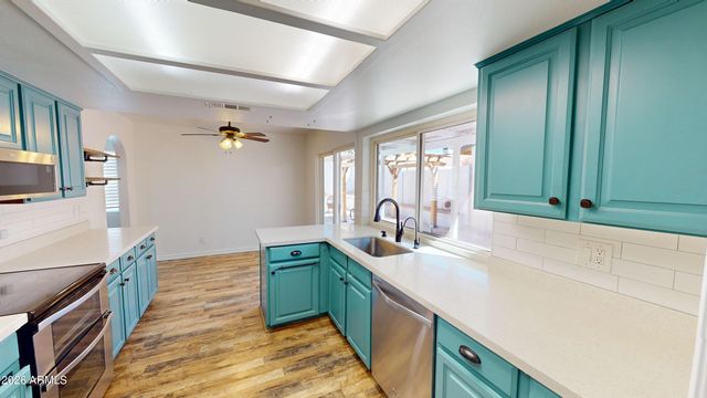 5134 W PURDUE Avenue, Glendale, AZ 85302
