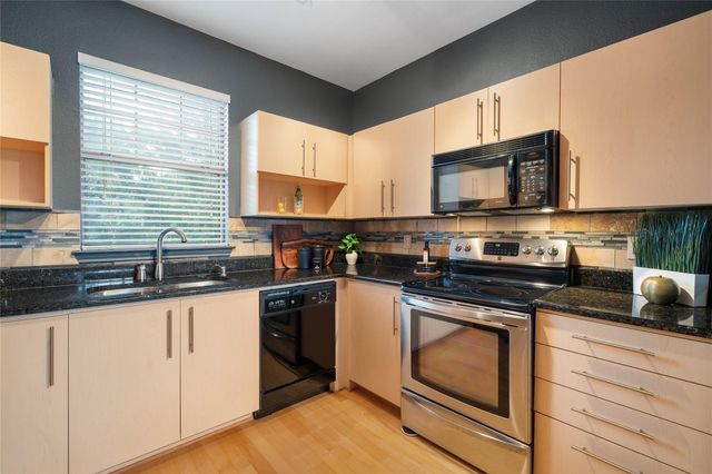 11203 Ranch Road 2222 1402, Austin, TX 78730