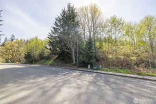 6 Delguzzi Drive, Port Angeles, WA 98362