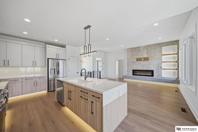 2337 S 89th Street, Lincoln, NE 68520