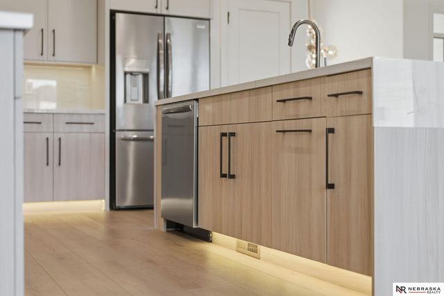 2337 S 89th Street, Lincoln, NE 68520