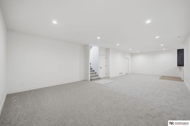 2337 S 89th Street, Lincoln, NE 68520