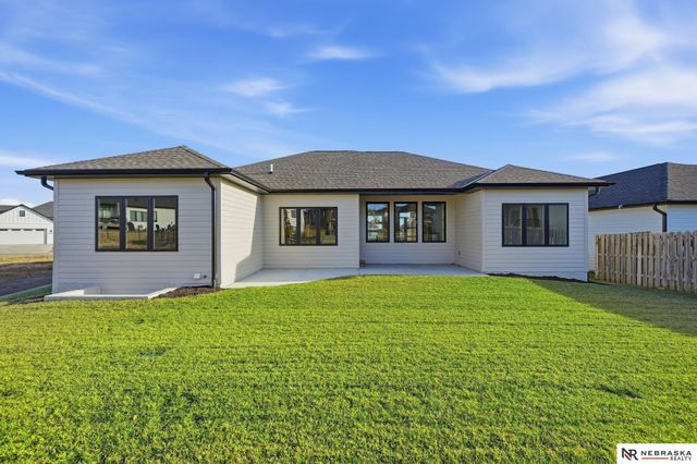 2337 S 89th Street, Lincoln, NE 68520