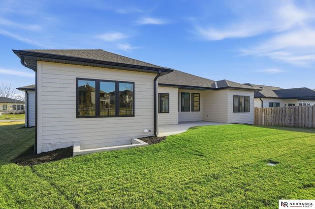 2337 S 89th Street, Lincoln, NE 68520