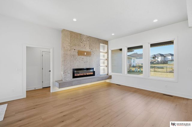 2337 S 89th Street, Lincoln, NE 68520