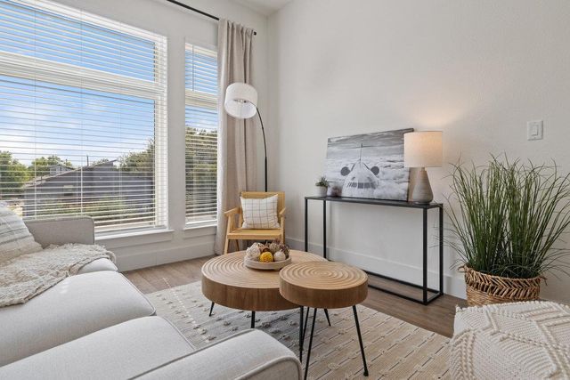 1811 Webberville RD 1209, Austin, TX 78721