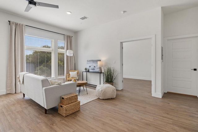 1811 Webberville RD 1209, Austin, TX 78721