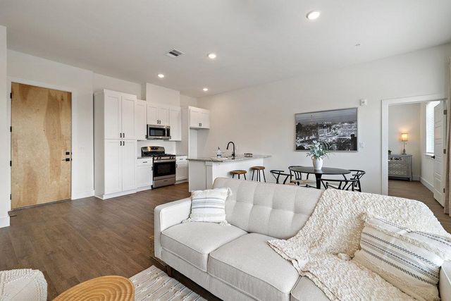 1811 Webberville RD 1209, Austin, TX 78721