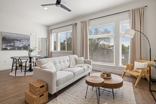 1811 Webberville RD 1209, Austin, TX 78721