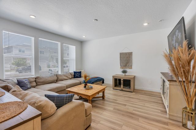 4961 W WILLOWSTONE DR, Highland, UT 84003