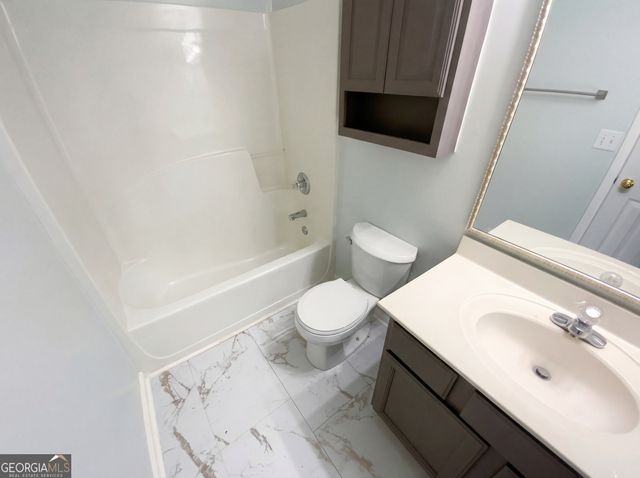 6895 Valley Forest Drive, Cumming, GA 30041