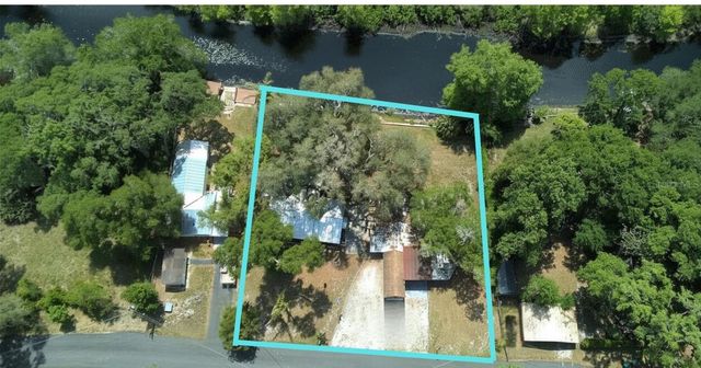11717 E SALMON DRIVE, Floral City, FL 34436