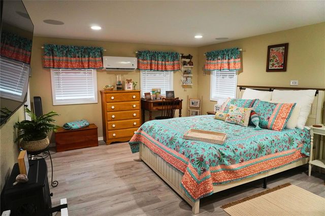 11717 E SALMON DRIVE, Floral City, FL 34436