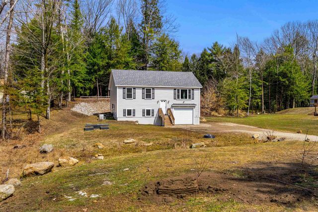 38 Peacham Road, Barnstead, NH 03225
