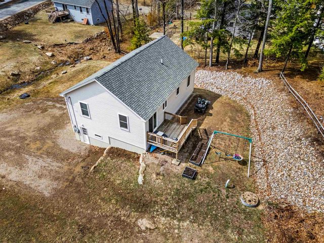 38 Peacham Road, Barnstead, NH 03225
