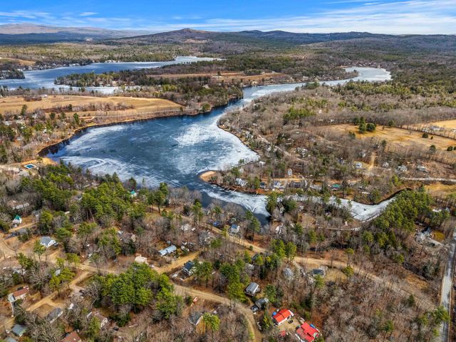 38 Peacham Road, Barnstead, NH 03225