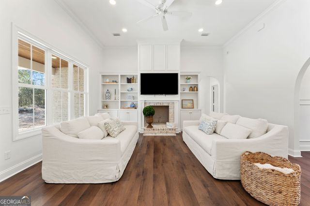 6254 Bluebird Drive, Blackshear, GA 31516