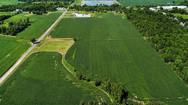 7200 B W Us Highway 12, Schwark Road, Three Oaks, MI 49128