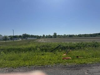 7200 B W Us Highway 12, Schwark Road, Three Oaks, MI 49128